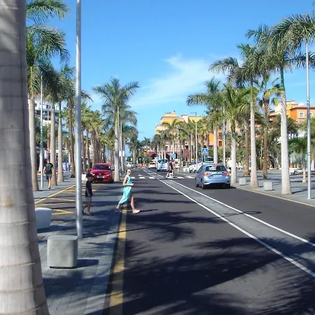 Parque Santiago 3 Luxery Apartment, Playa Americas, Arona, Tenerife アパート プラヤ・デ・ラス・アメリカス