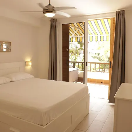 Апартаменты Parque Santiago 3 Luxery Apartment, Playa Americas, Arona, Tenerife Плая-де-лас-Америкас