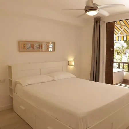 Parque Santiago 3 Luxery Apartment, Playa Americas, Arona, Tenerife Плая-де-лас-Америкас
