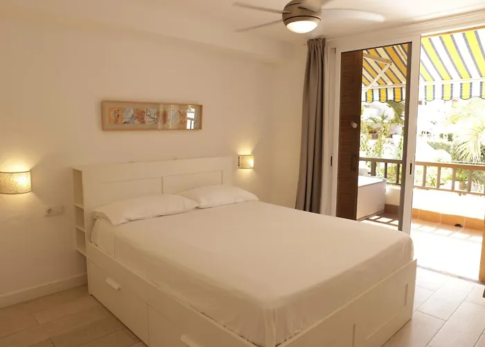 Parque Santiago 3 Luxery Apartment, Playa Americas, Arona, Tenerife Апартаменты Плая-де-лас-Америкас