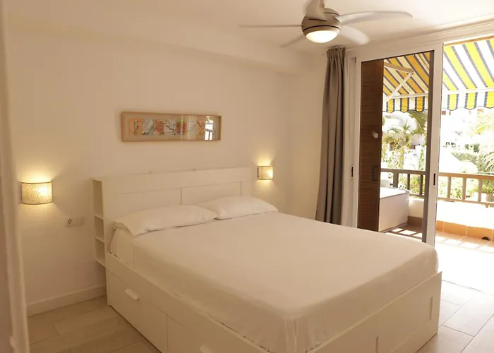 Parque Santiago 3 Luxery Apartment, Playa Americas, Arona, Tenerife Плая-де-лас-Америкас