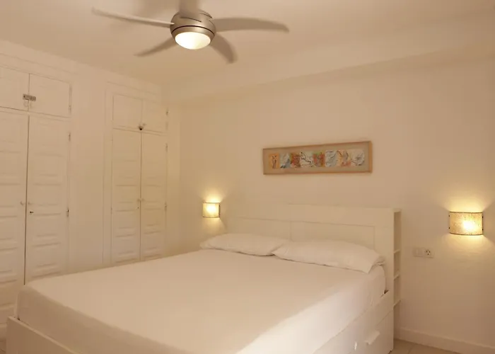 Parque Santiago 3 Luxery Apartment, Playa Americas, Arona, Tenerife *